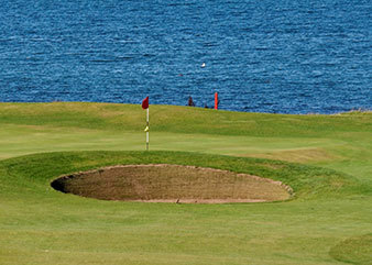 Bunker auf dem Golfplatz