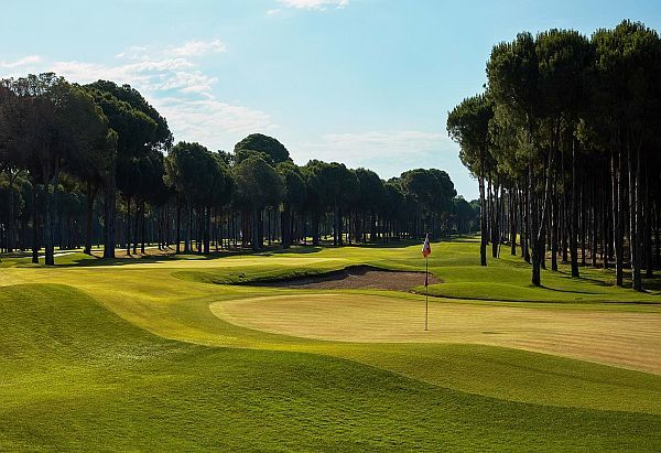 Übersicht Hotel und Golfkurs im Gloria Golf Club Bele - Spielbahn