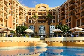 Hotel Corinthia Hotel St. Georges Bay - Pool